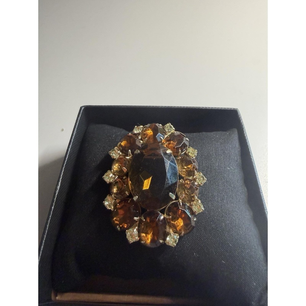 Vintage Amber Color Rhinestone Brooch Gold Tone Statement Pin Oval Glass Stone